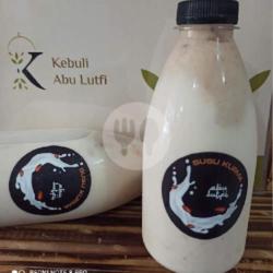 Susu Kurma