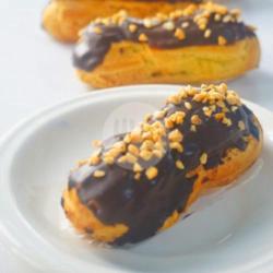 Chocolate Mocha Eclair