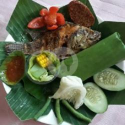 Ikan Bawal/mas Goreng Serundeng