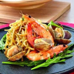 Signature Seafood Pasta