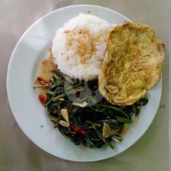 Nasi  Cah Kangkung Telor Dadar