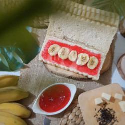 Campur Strawberry   Pisang