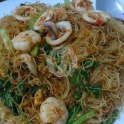 Mie Hun Cumi Cumi