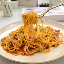 Spaghetti Bolognese - Free Drink