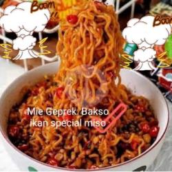 New!!  Mie Geprek Bakso  Ikan Spesial Miso