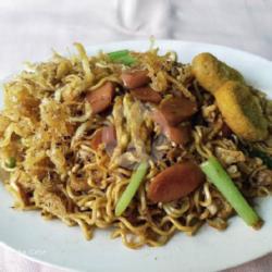 Mie Goreng Pedas Lv 1   Sosis   Naget