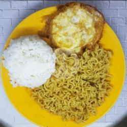 Nasi Indomie Telur Gurih