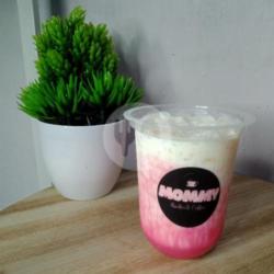 Fresh Milk Signature Strawberry