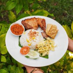 Bundling Nasi Uduk Ayam