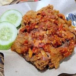 Ayam Geprekk