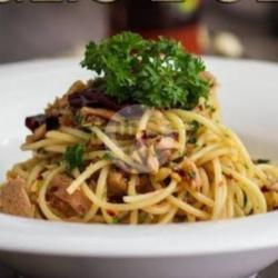 Spageti Chicken Aglio Lio