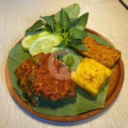 Ayam Penyet Dada Sambal Terasi