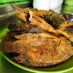 Nasi   Ikan Nila Goreng