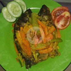 Ikan Mas Bumbu Acar