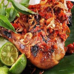 Nasi Ayam Bakar/goreng Komplit
