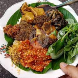 Nasi Penyetan Babat Usus Paru