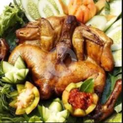 Ayam Negeri Ingkung Utuh/4potong Ayam