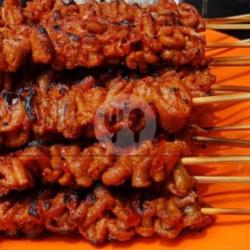 Nasi Lalapan Sate Usus Panggang