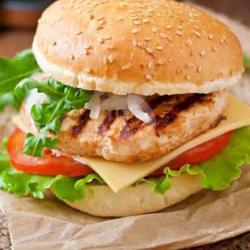 Burger Chicken Crispy   Keju