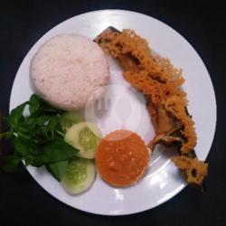 Nasi Lele Kremes Sambel Pecel