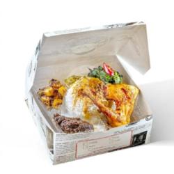 Nasi Pakai Box/ Kotak (rames) Ayam Bakar/ Goreng   Gorengan