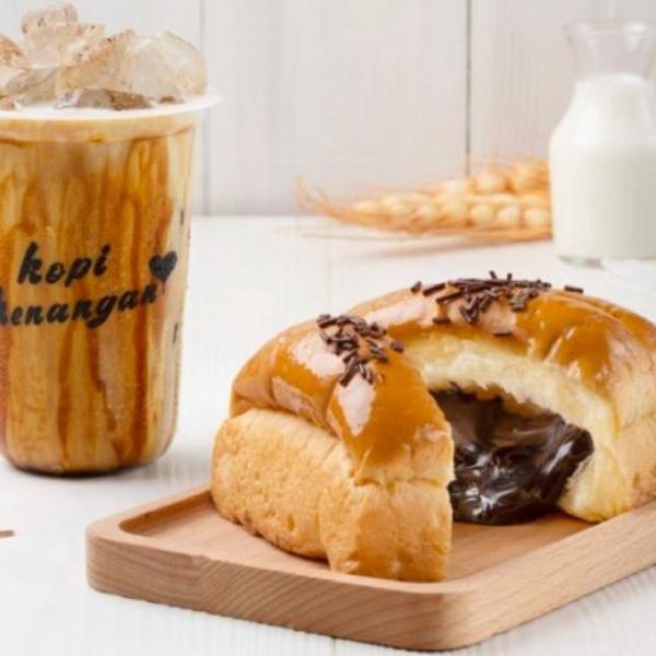 Kopi Kenangan x Cerita Roti Gandaria City GoFood Kopi Kenangan x Cerita Roti Gandaria City GoFood