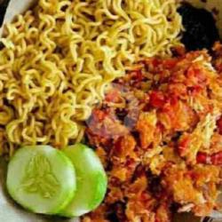 Ayam Mie Geprek