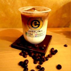 Huzelnut Coffee Latte Sedeng