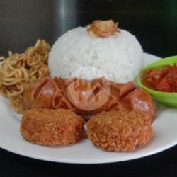 Nasi Rames Sosis   Chicken Nugget