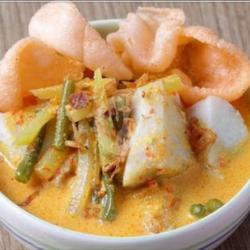 Lontong Sayur Tahu.