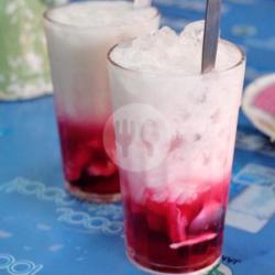 Susu Syrup Strawberry Panas/dingin