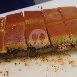 Martabak Kacang Coklat