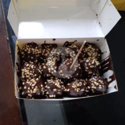 Donat Siram Coklat Kacang