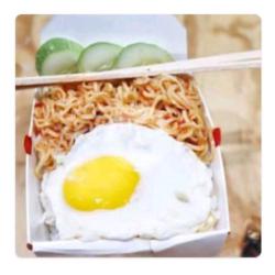 Indomie Goreng Telor   Nasi   Sambel Terasi   Sayur Asem   Bakso Ikan