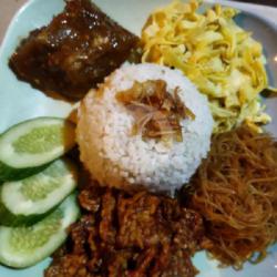 Nasi Uduk Kikil Rendang Pot Besar