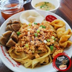 Kwetiaw Bakso Sapi