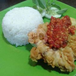 Ayam Geprek Sambal Merah