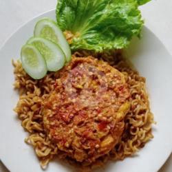 Indomie Goreng Plus Telor Dadar / Ceplok   Lalapan   Sambal Penyet