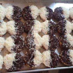 Donat Toping Coklat Keju