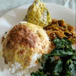 Nasi Padang Telur Bulat Gulai