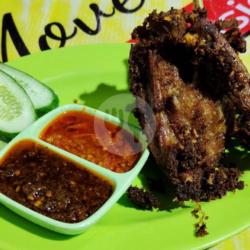 Bebek Goreng Sambel Ireng