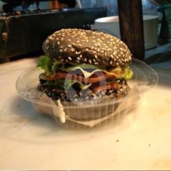 Burger Black Chicken   Keju