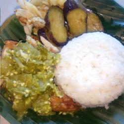 Ayam Geprek Dada Lombok Ijo Tahu/tempe