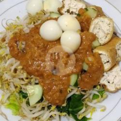 Gado Gado Telur Puyuh Rebus