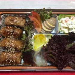 Nikumaki Onigiri Bento