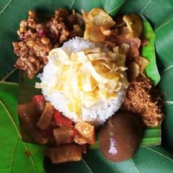 Nasi Rames Jumbo ( Telur Utuh )