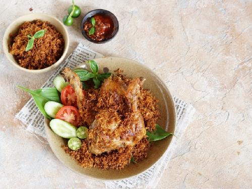 Ayam Dan Bebek Goreng Serundeng Hafiz, Bekasi Selatan