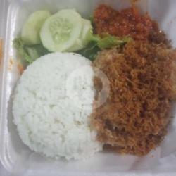 Ayam Geprek Serundeng   Nasi