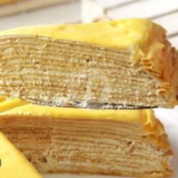 Miles Crepes Durian