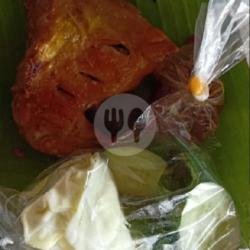 Paha Ayam Penyet Sambal Terasi